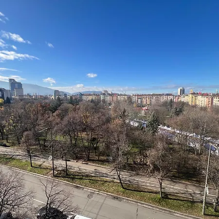 Lux, Spacious And Comfort Next To National Palace Of Culture Διαμέρισμα